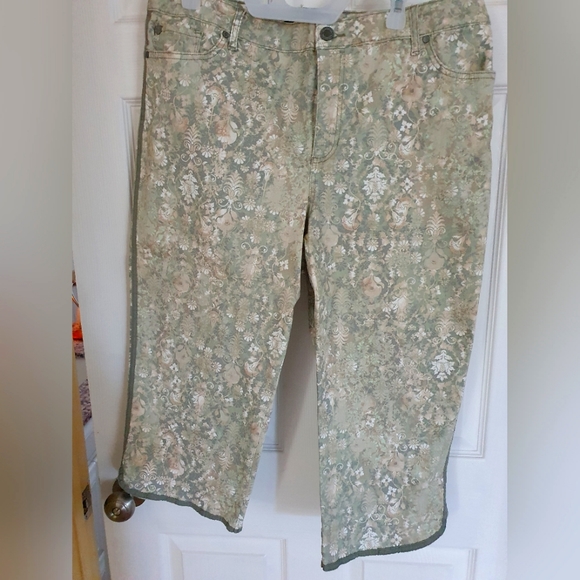 Bandolin capris - Picture 1 of 7